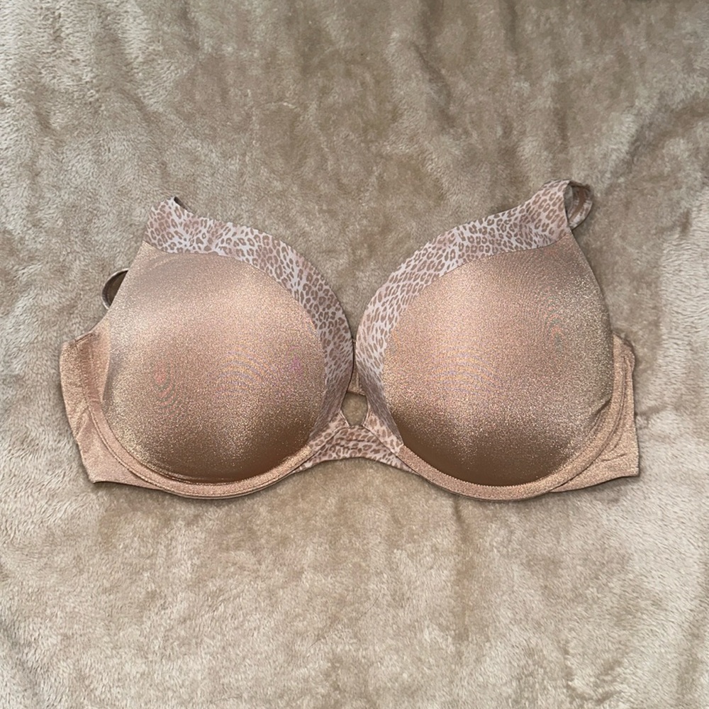 Victoria Secret Women's Nude Bra